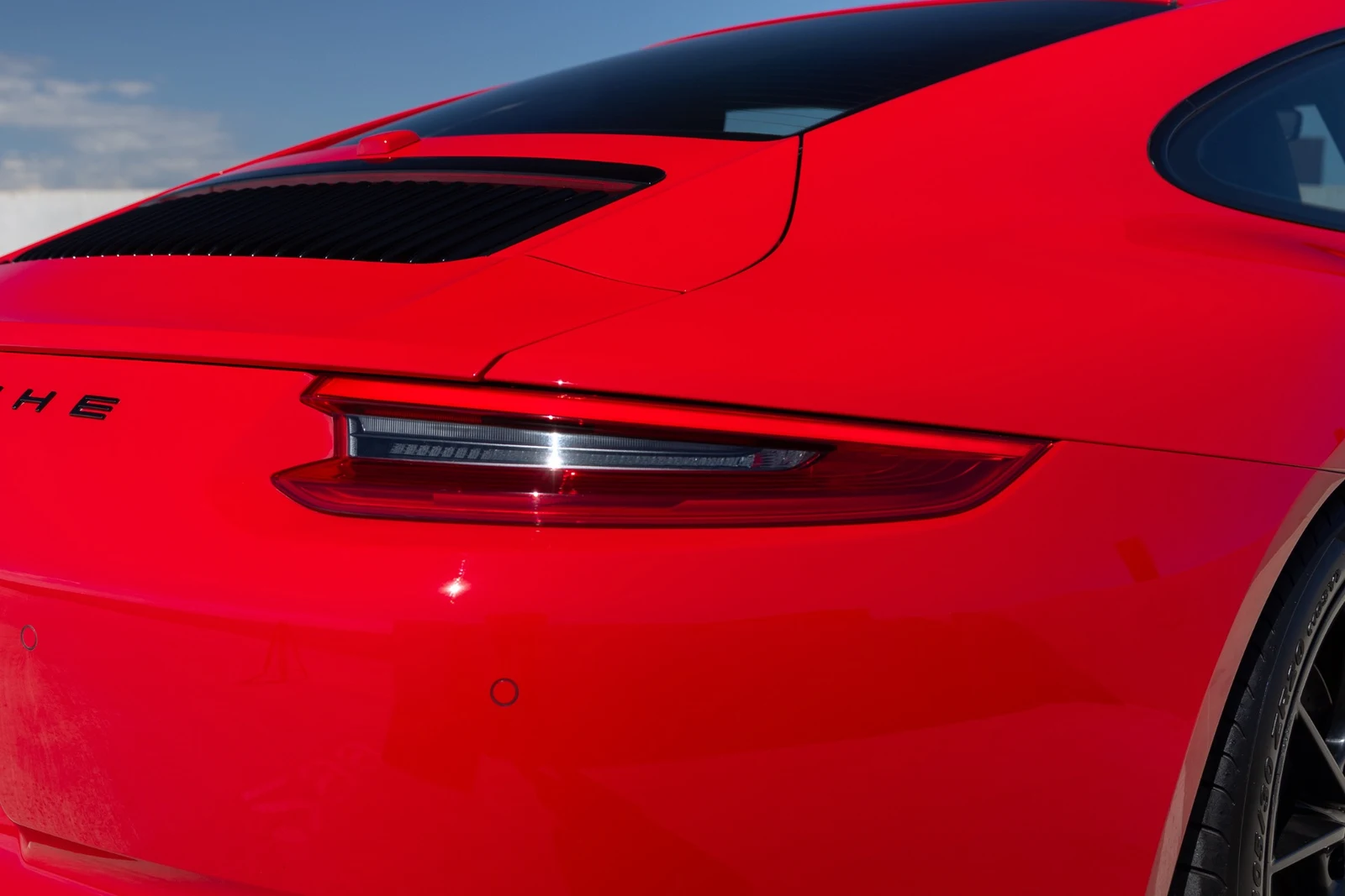 2018 Porsche 911 Carrera S, 15/30