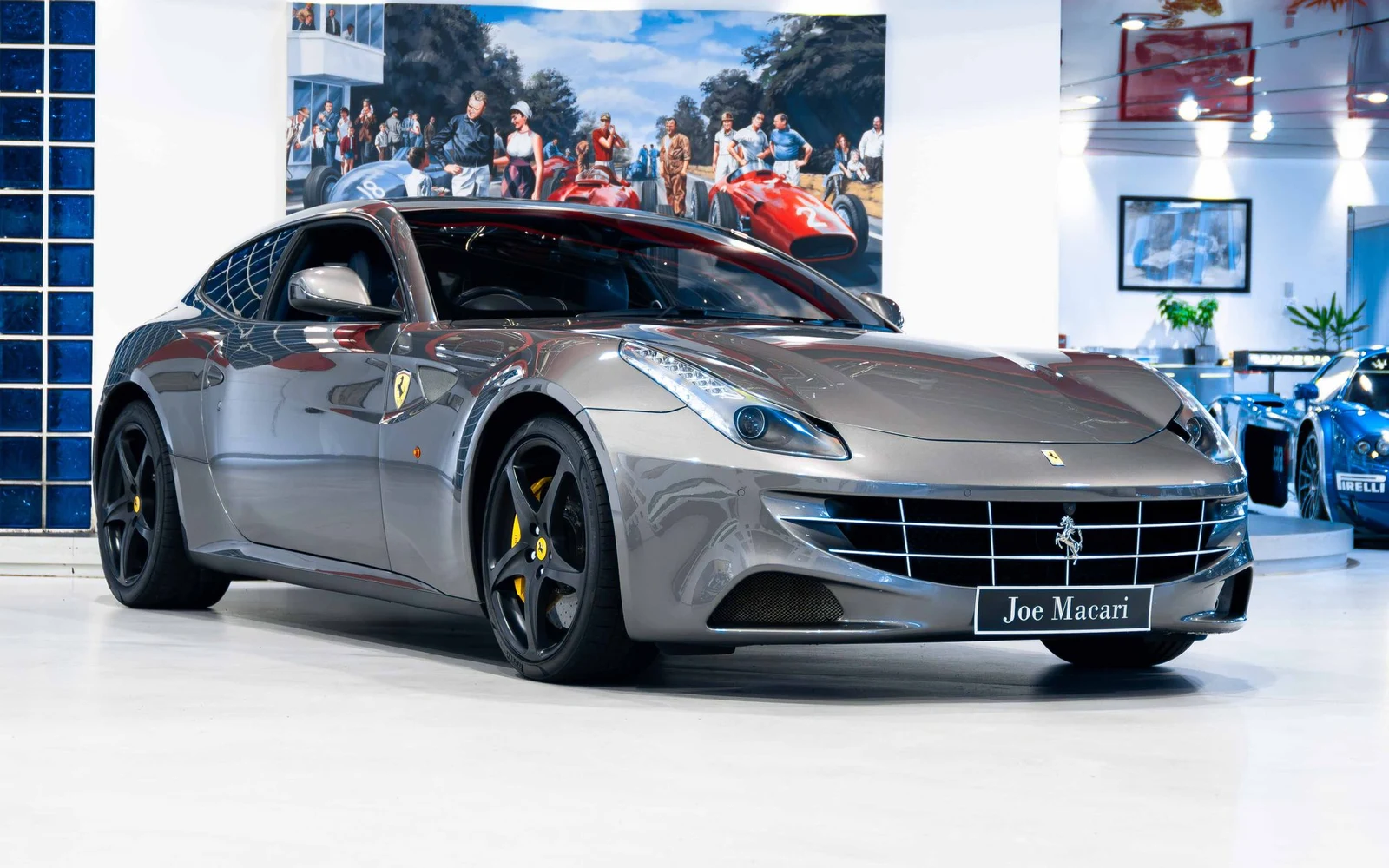 Gray Ferrari FF, full front three-quarter view