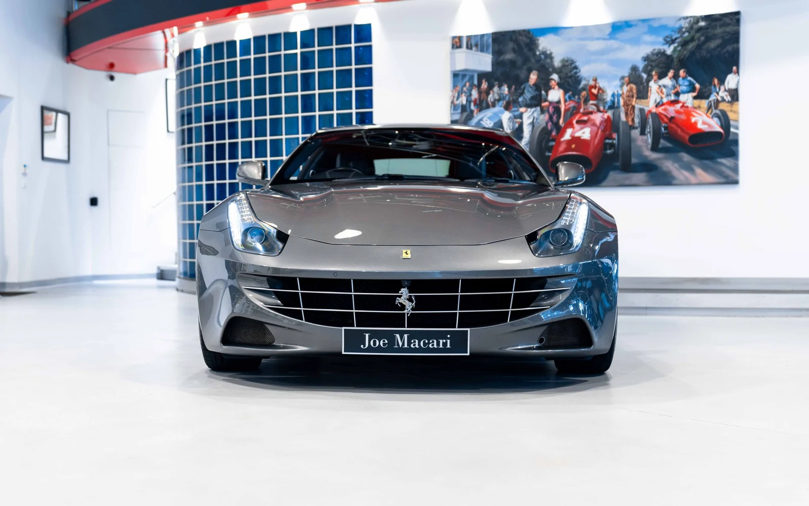 Ferrari FF, 5/10
