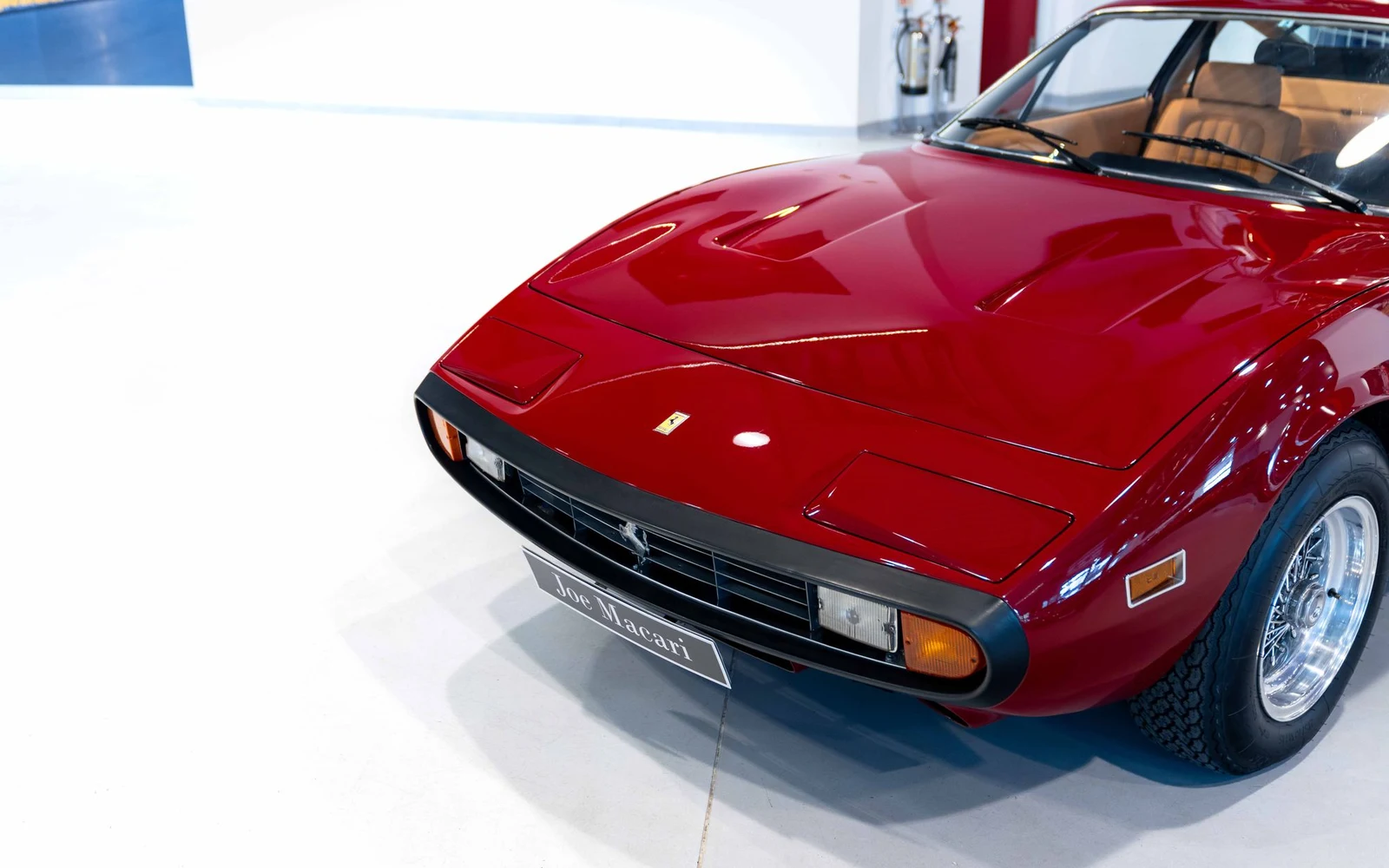 Ferrari 365 GTC/4, 3/10