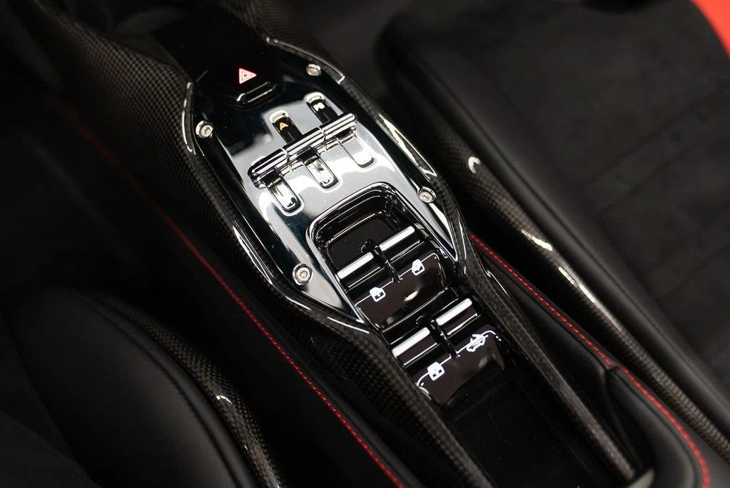 2024 Ferrari SF90 Spider, 20/24