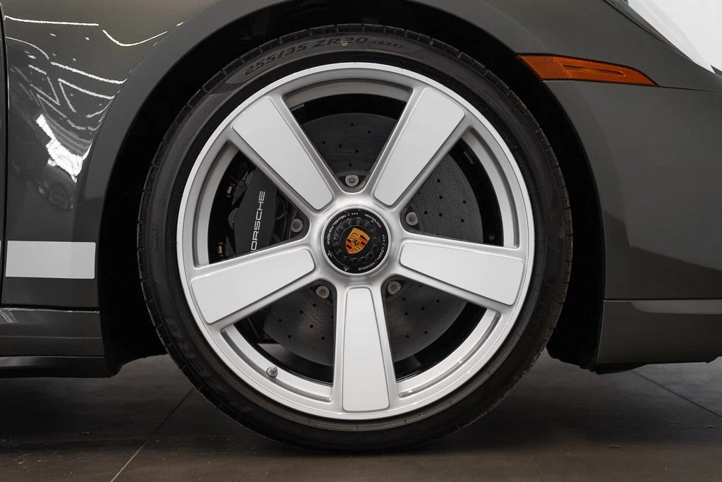 2025 Porsche 911 Turbo 50 Years (992.1), 26/30