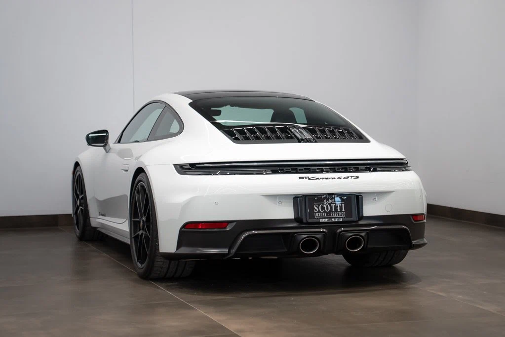 2026 Porsche 911 Carrera 4 GTS (992.2), 9/30