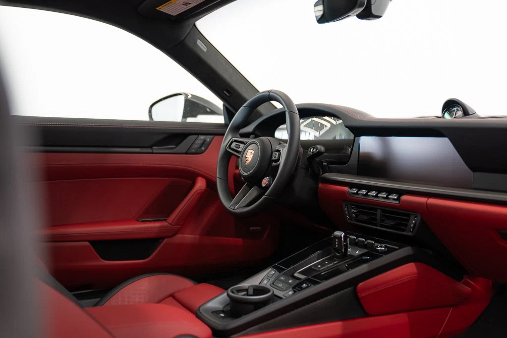 2026 Porsche 911 Carrera 4 GTS (992.2), 20/30