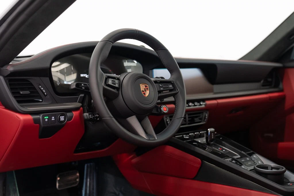 2026 Porsche 911 Carrera 4 GTS (992.2), 22/30