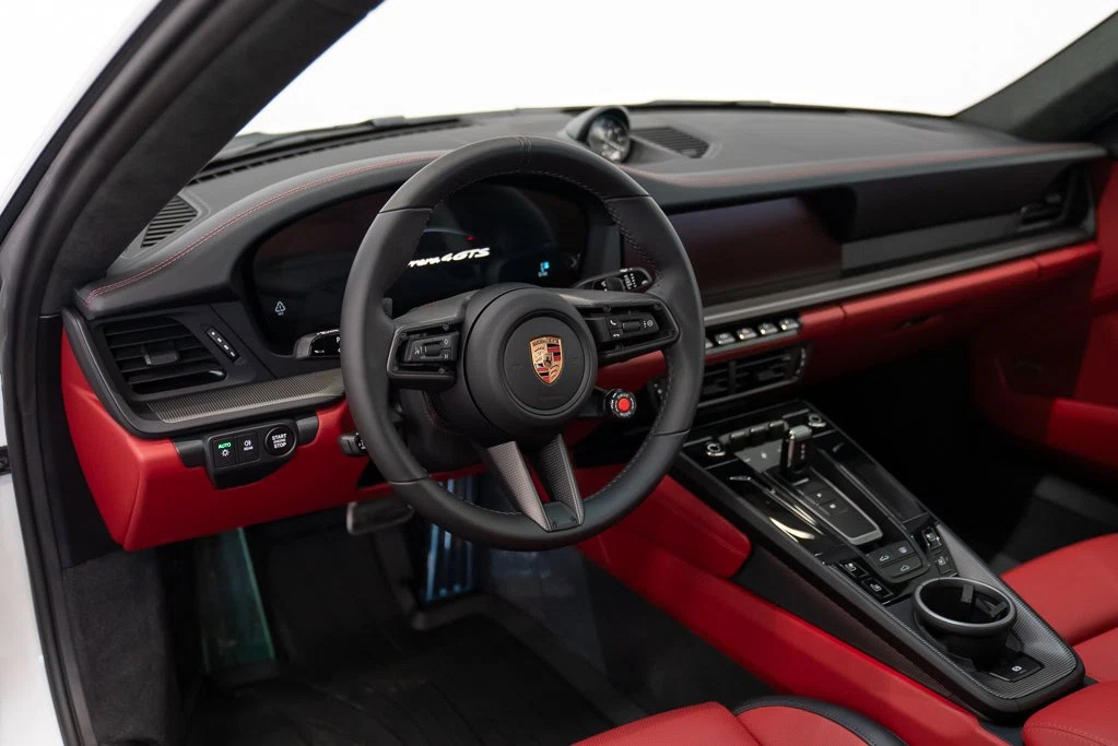 2026 Porsche 911 Carrera 4 GTS (992.2), 23/30