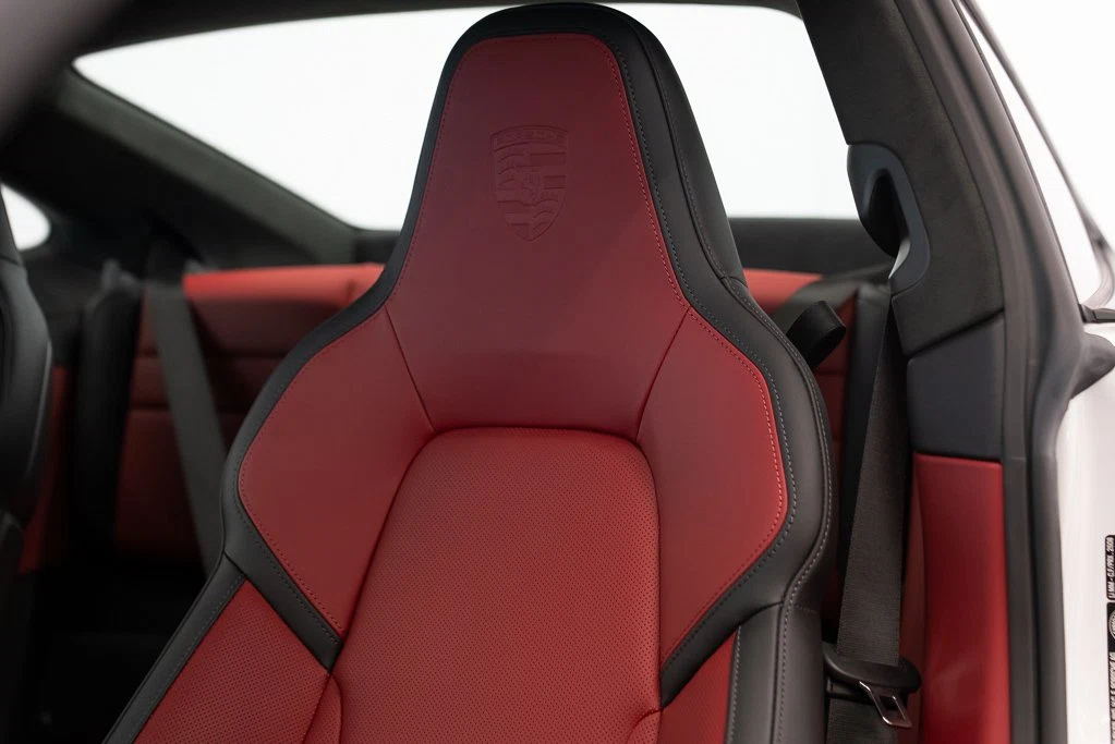 2026 Porsche 911 Carrera 4 GTS (992.2), 26/30