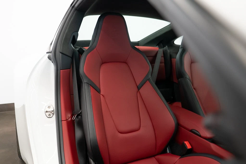 2026 Porsche 911 Carrera 4 GTS (992.2), 28/30