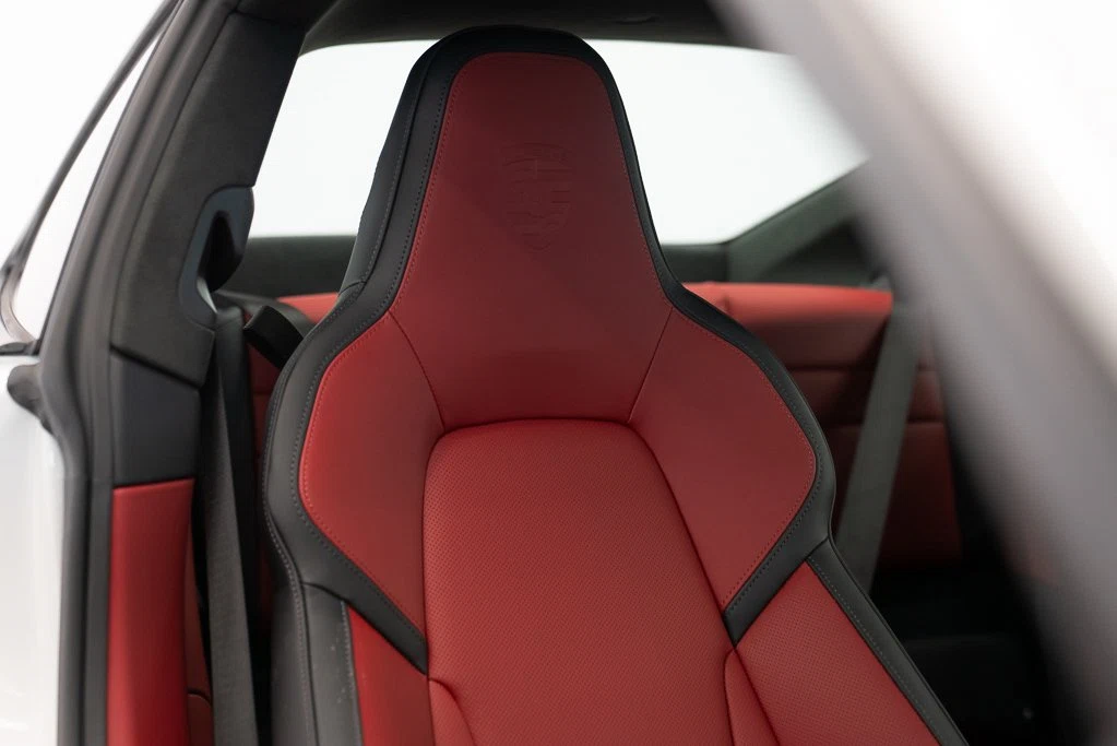 2026 Porsche 911 Carrera 4 GTS (992.2), 29/30