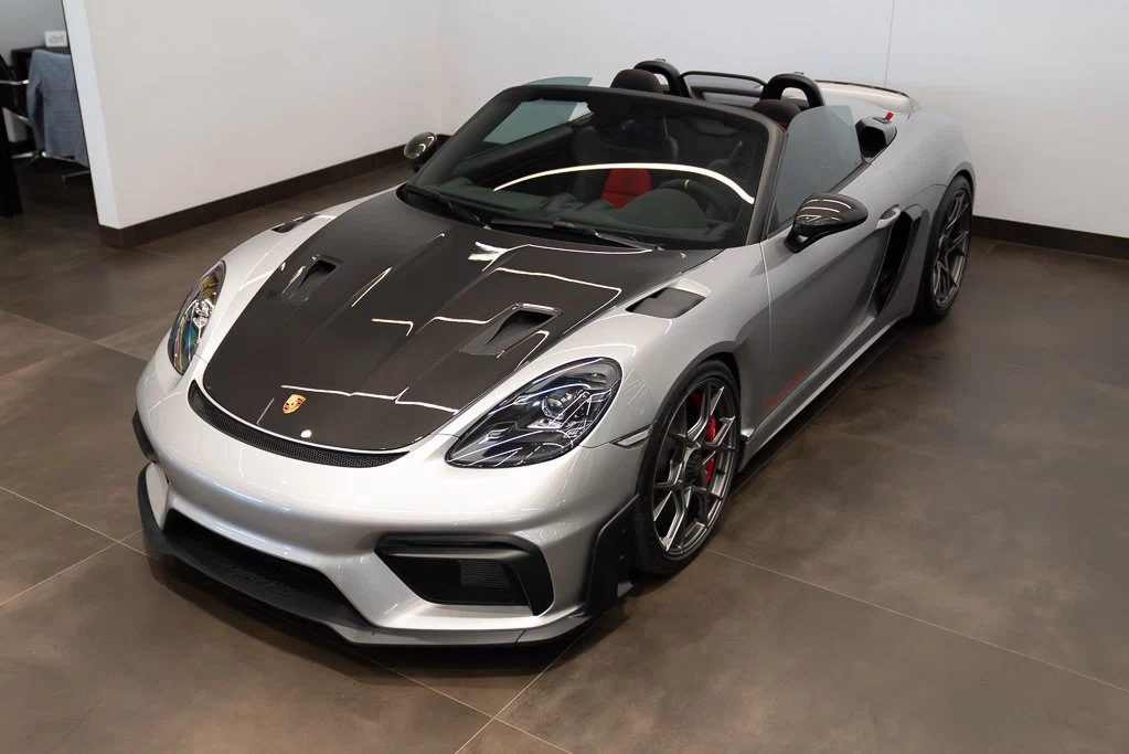 2024 Porsche 718 Spyder RS (982), 3/27