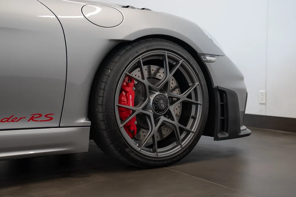 2024 Porsche 718 Spyder RS (982), 10/27