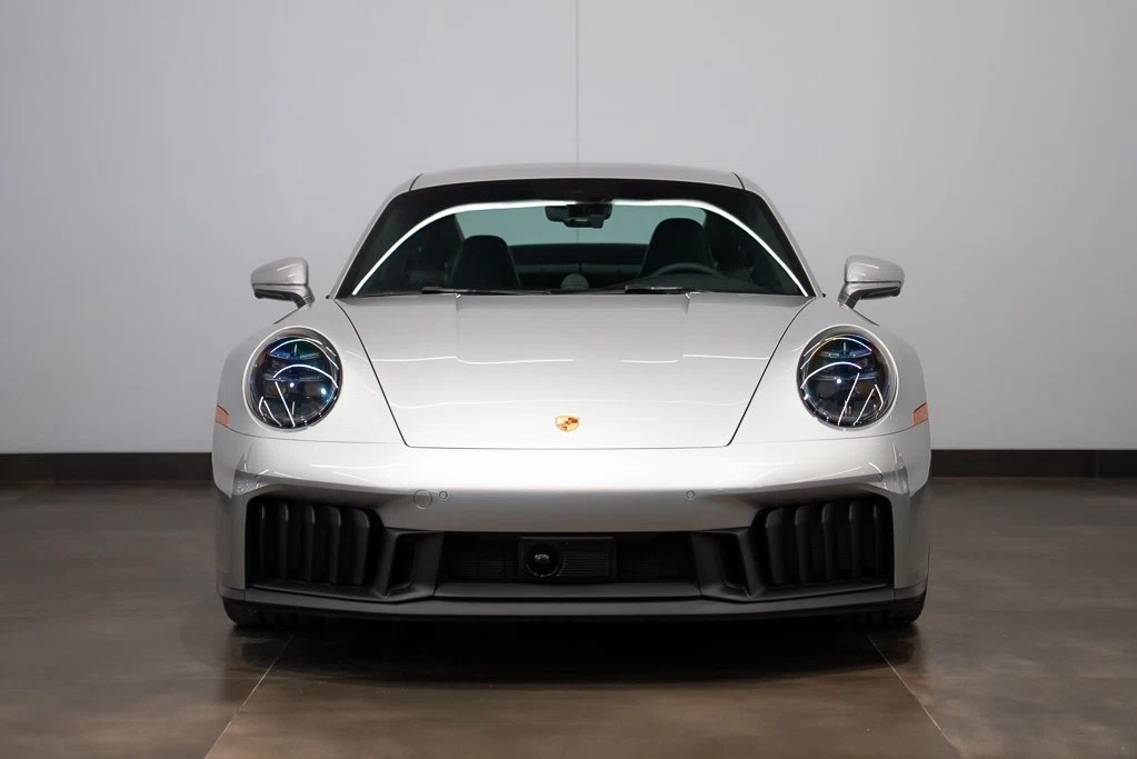 2026 Porsche 911 Carrera GTS (992.2), 2/29