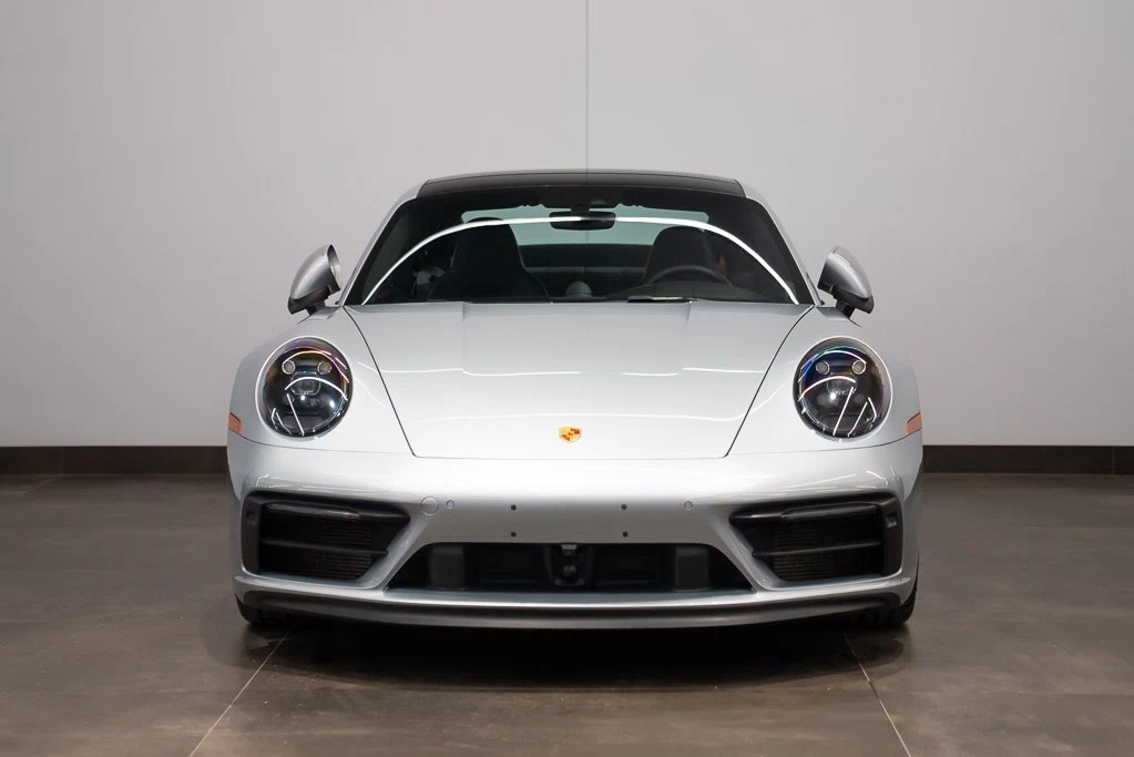 2022 Porsche 911 Carrera 4 GTS (992.1), 2/26