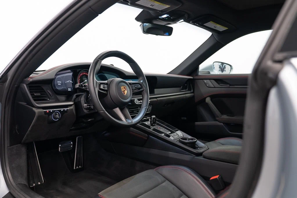 2022 Porsche 911 Carrera 4 GTS (992.1), 15/26