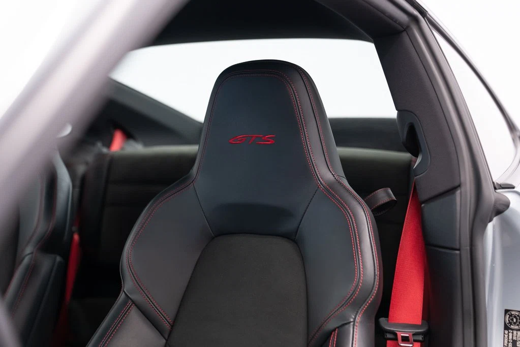 2022 Porsche 911 Carrera 4 GTS (992.1), 22/26