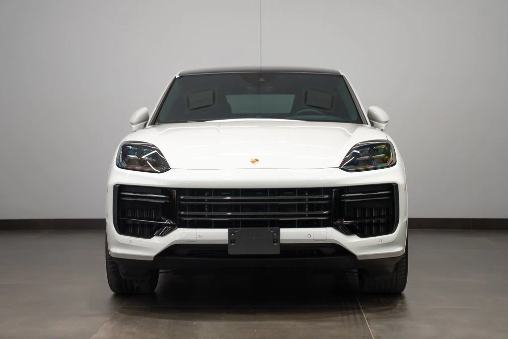 2024 Porsche Cayenne Turbo E-Hybrid Coupé (3rd Generation), 2/26