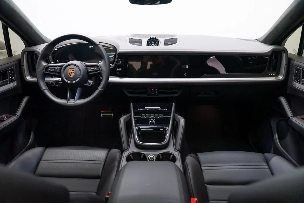2024 Porsche Cayenne Turbo E-Hybrid Coupé (3rd Generation), 14/26