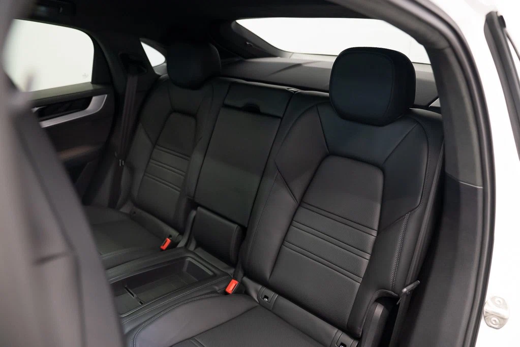 2024 Porsche Cayenne Turbo E-Hybrid Coupé (3rd Generation), 22/26