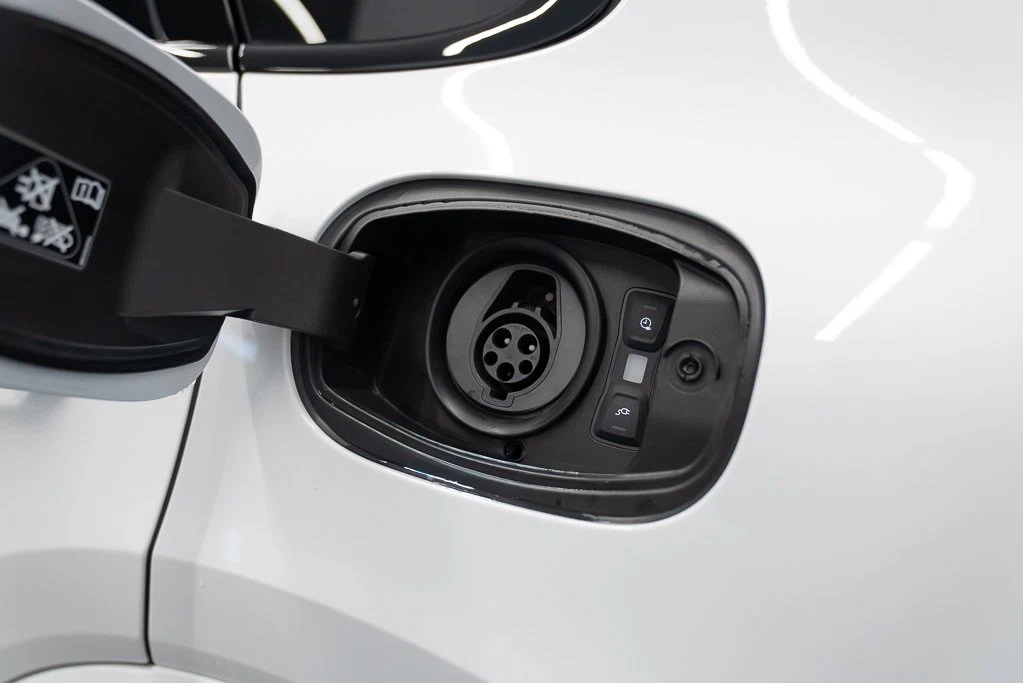 2024 Porsche Cayenne Turbo E-Hybrid Coupé (3rd Generation), 26/26