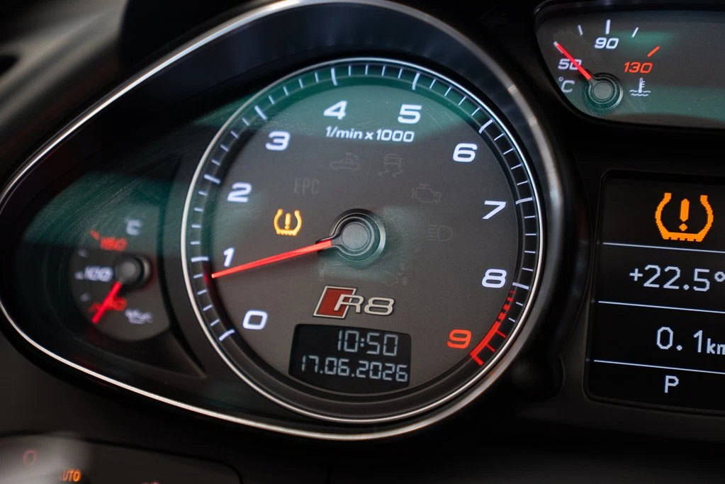 2015 Audi R8 V8 Spyder (Type 42), 10/25