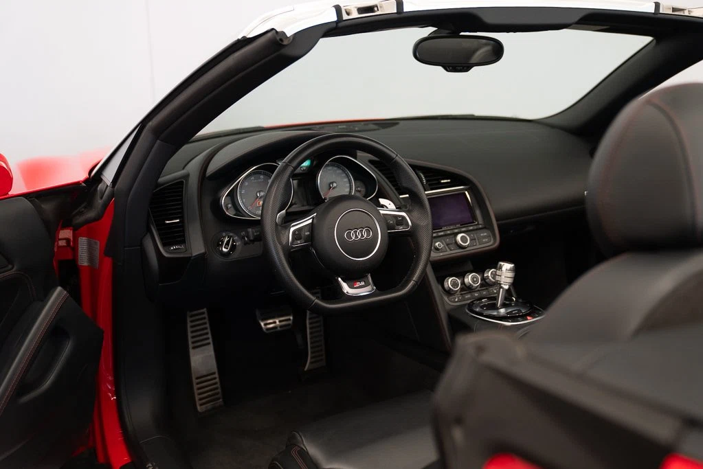 2015 Audi R8 V8 Spyder (Type 42), 18/25