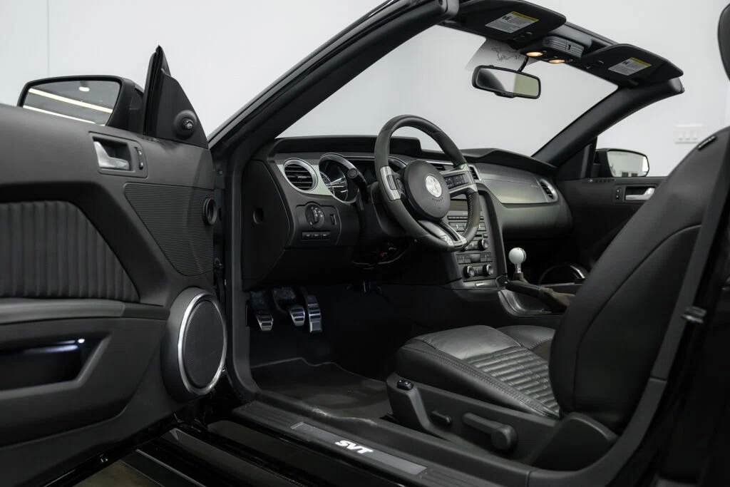 2010 Ford Mustang Shelby GT500 Convertible (S197), 13/30