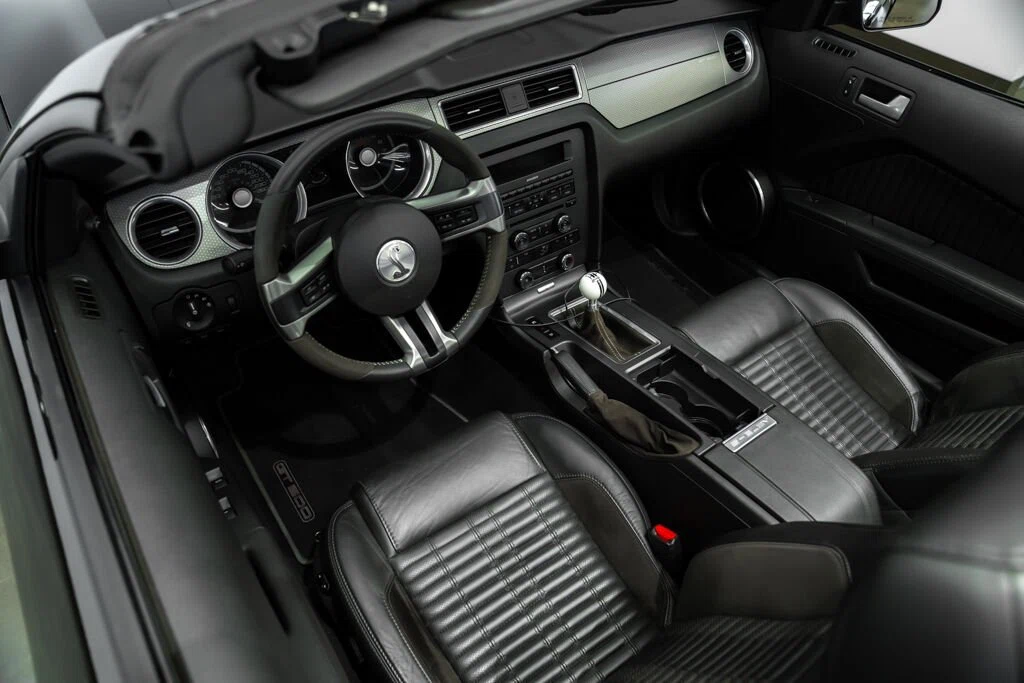 2010 Ford Mustang Shelby GT500 Convertible (S197), 22/30