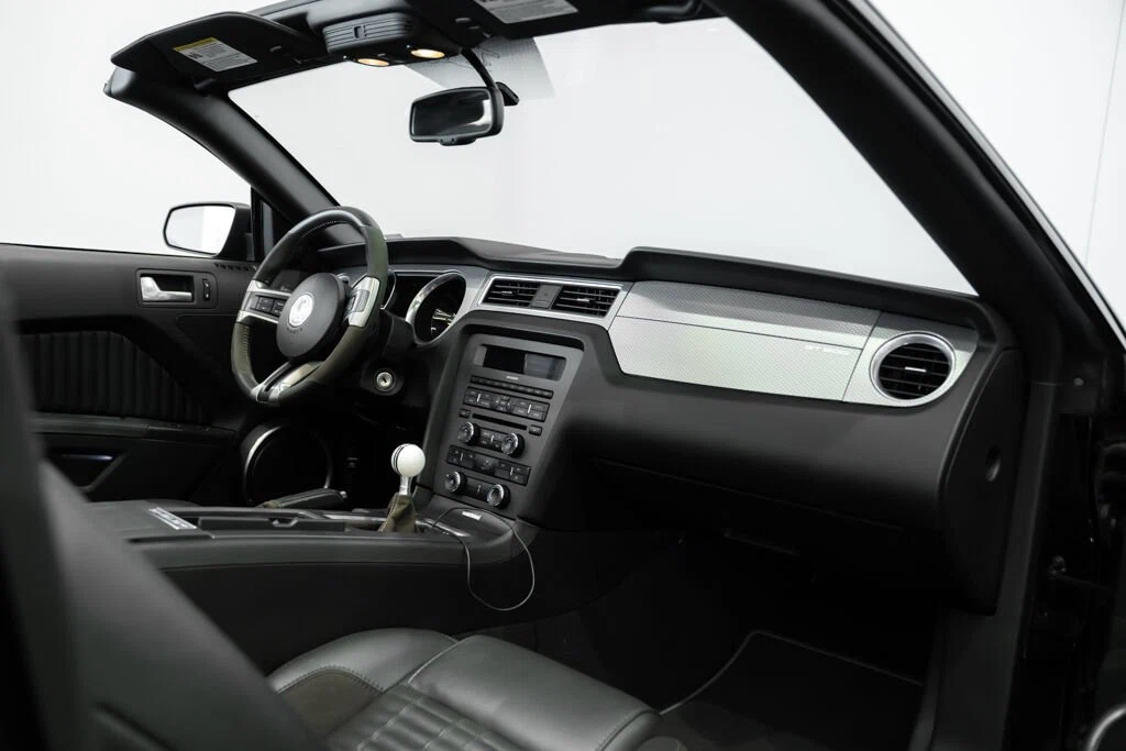 2010 Ford Mustang Shelby GT500 Convertible (S197), 23/30