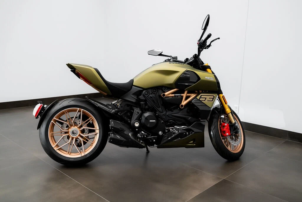 2021 Ducati Diavel 1260 Lamborghini, 2/14