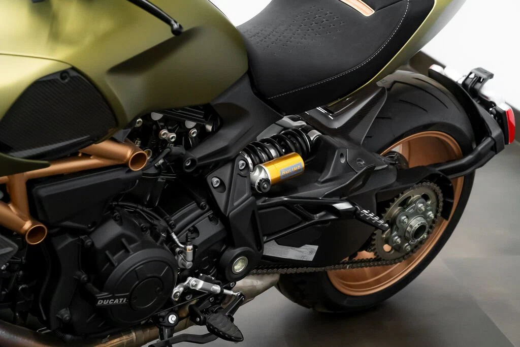 2021 Ducati Diavel 1260 Lamborghini, 9/14