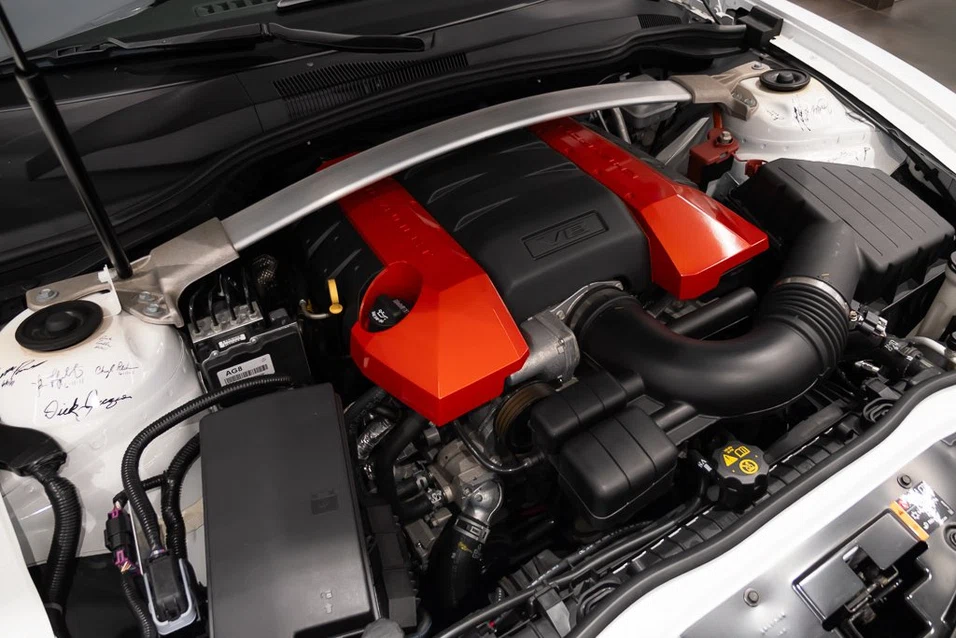 2011 Chevrolet Camaro SS Convertible (5th Generation) 2SS, 28/30