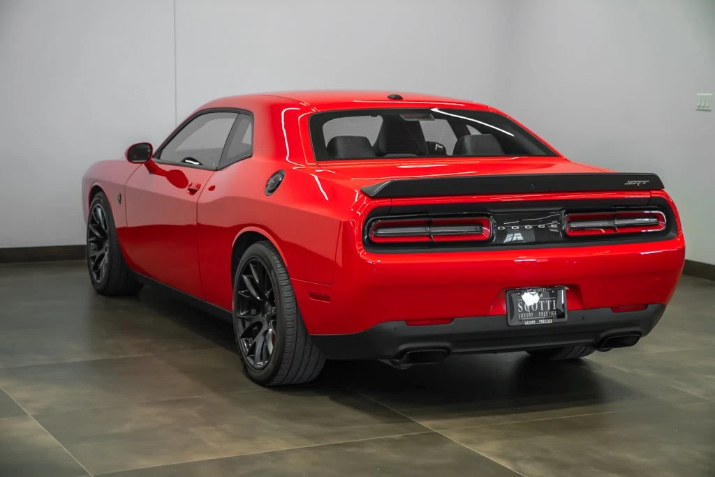 2016 Dodge Challenger SRT (3rd Generation), 5/25