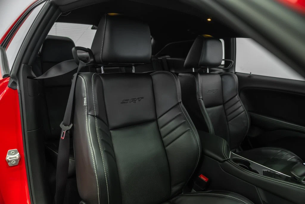 2016 Dodge Challenger SRT (3rd Generation), 24/25