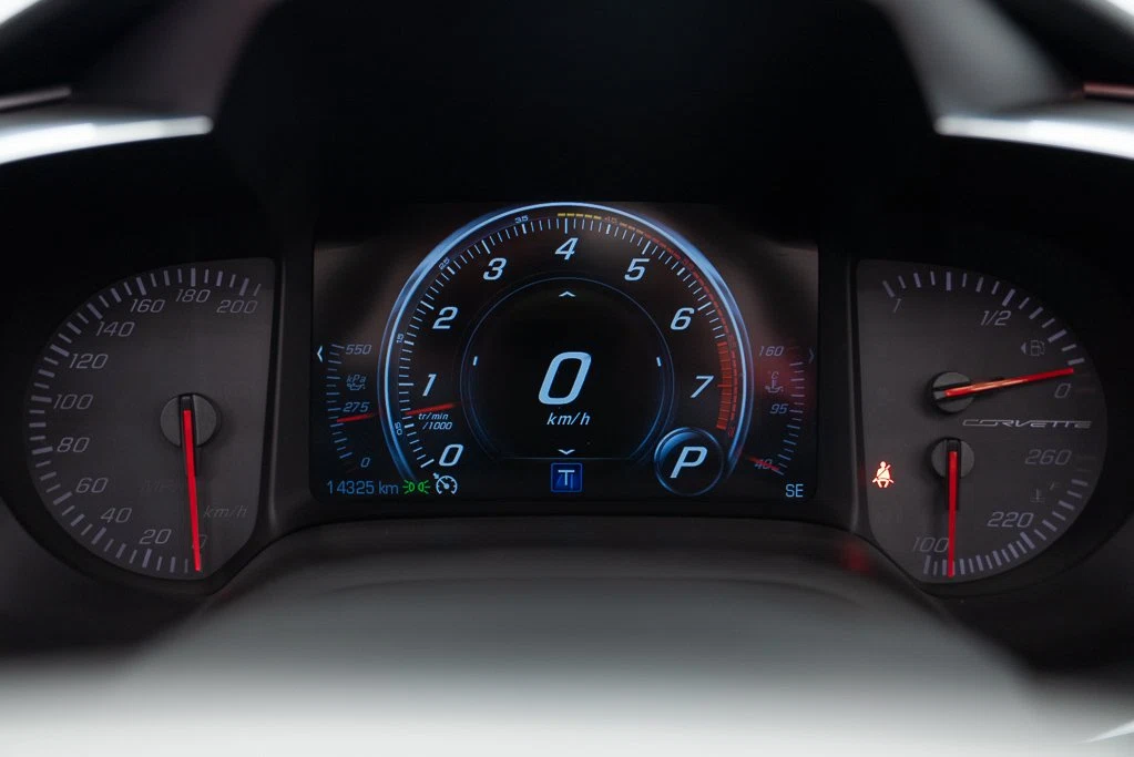 2018 Chevrolet Corvette Stingray Convertible (C7) 1LT, 12/26