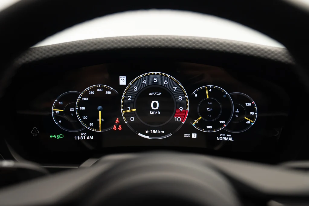 2026 Porsche 911 GT3 Touring (992.2), 8/25