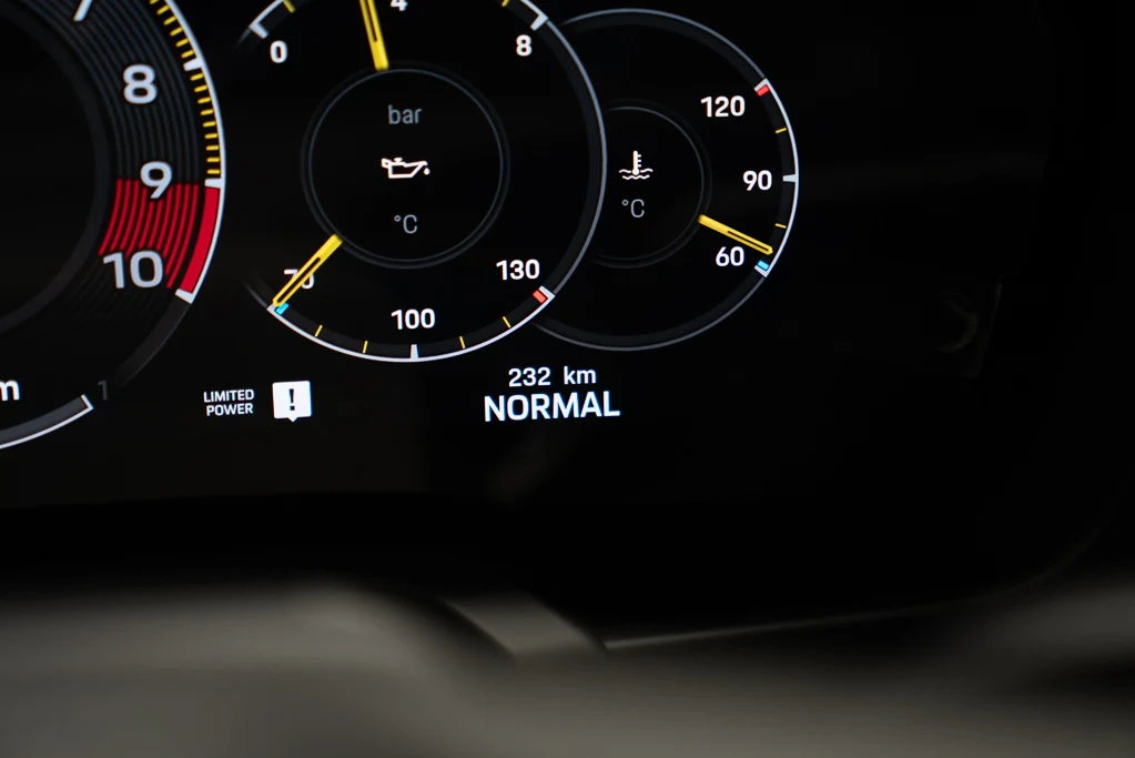 2026 Porsche 911 GT3 Touring (992.2), 9/25
