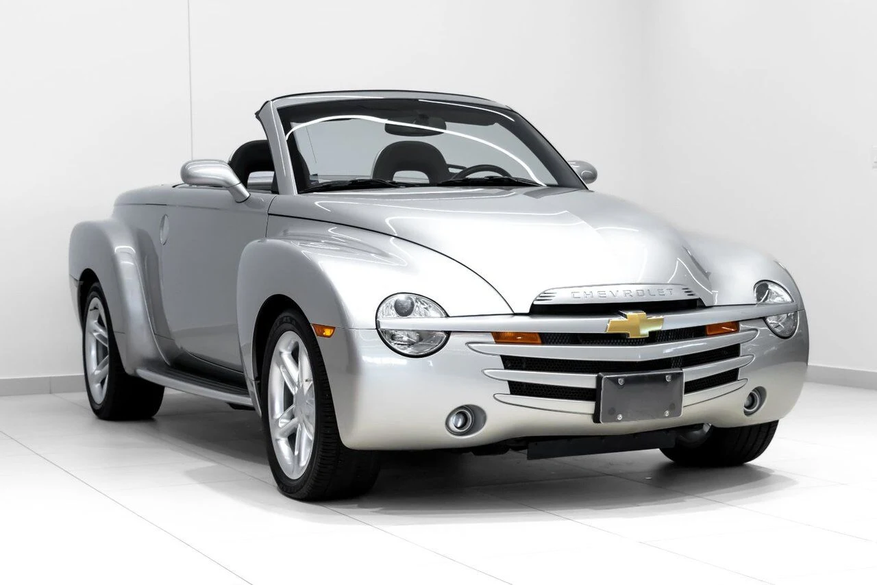 2004 Chevrolet SSR · John Scotti Luxury-Prestige