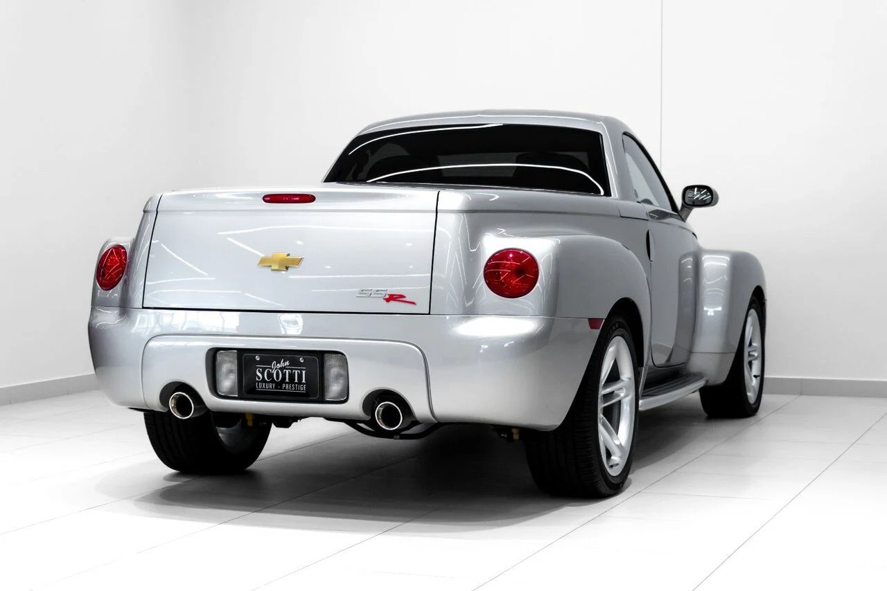 2004 Chevrolet SSR, 8/30