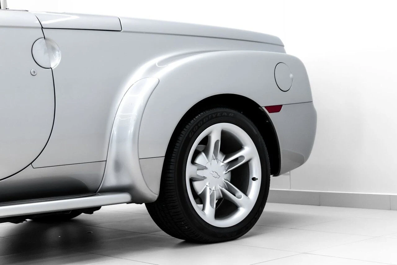 2004 Chevrolet SSR, 11/30