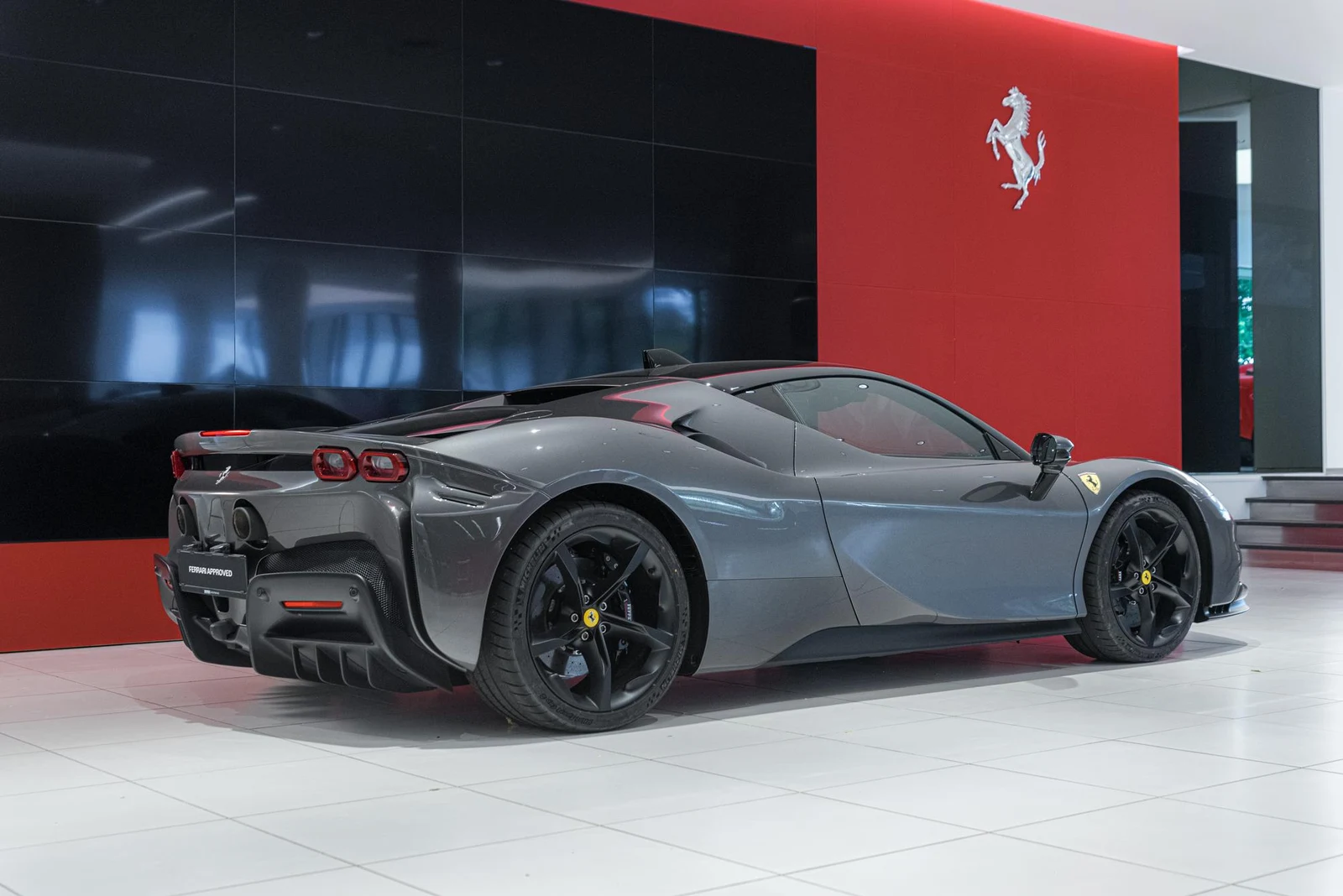 Ferrari SF90 Stradale, 7/10