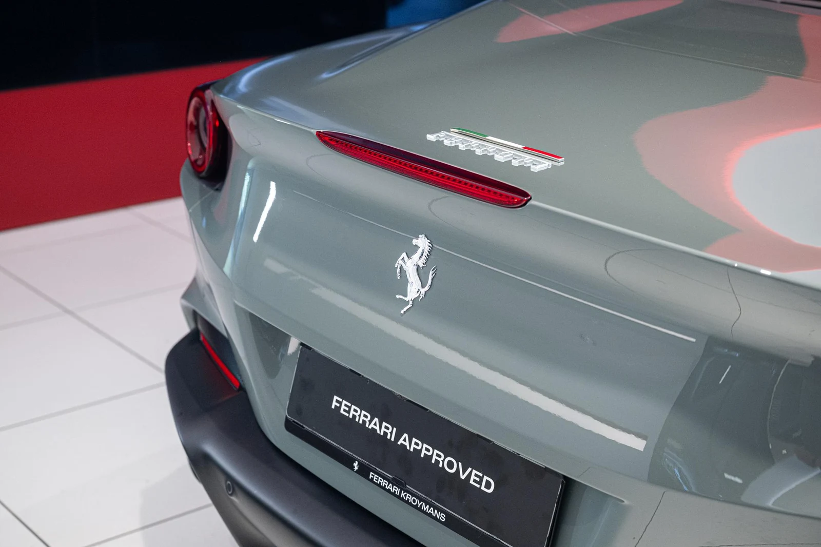 Ferrari Portofino M, 4/10