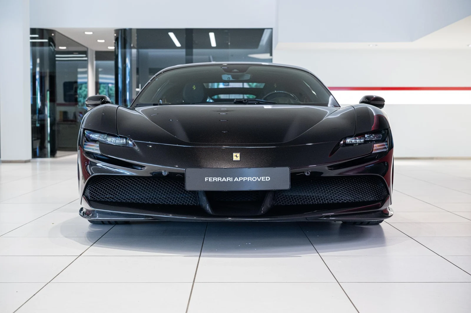 Ferrari SF90 Stradale, 2/10