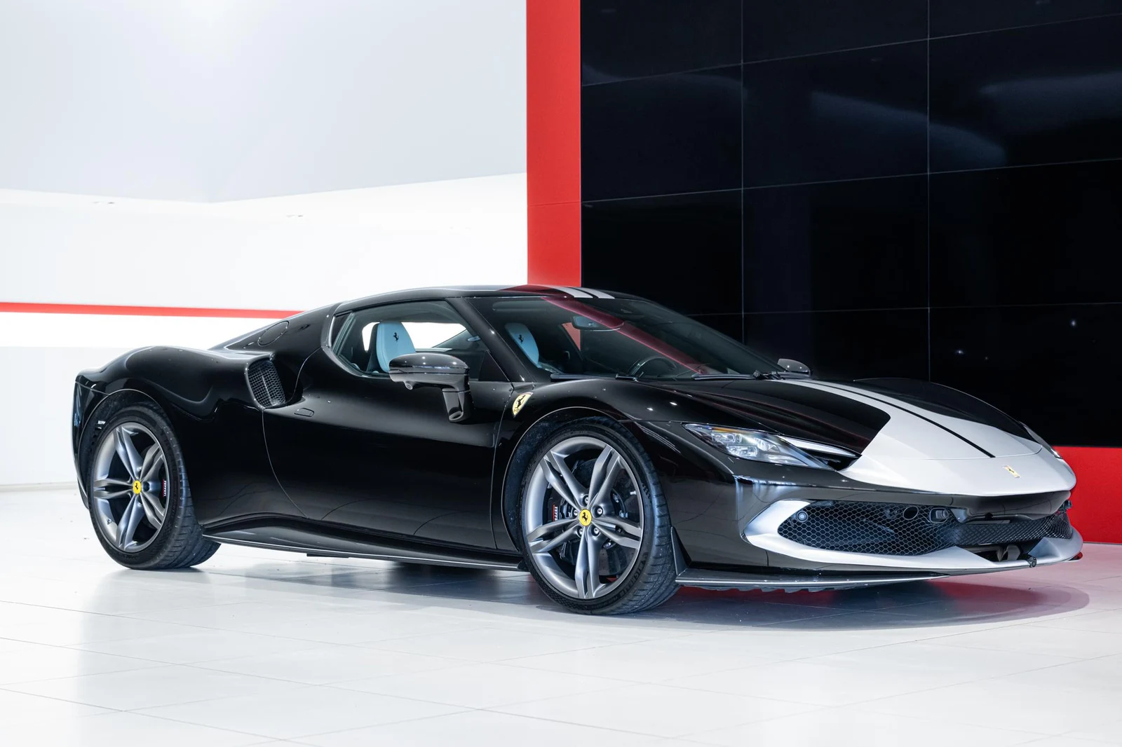 Kroymans photograph of Ferrari 296 GTB
