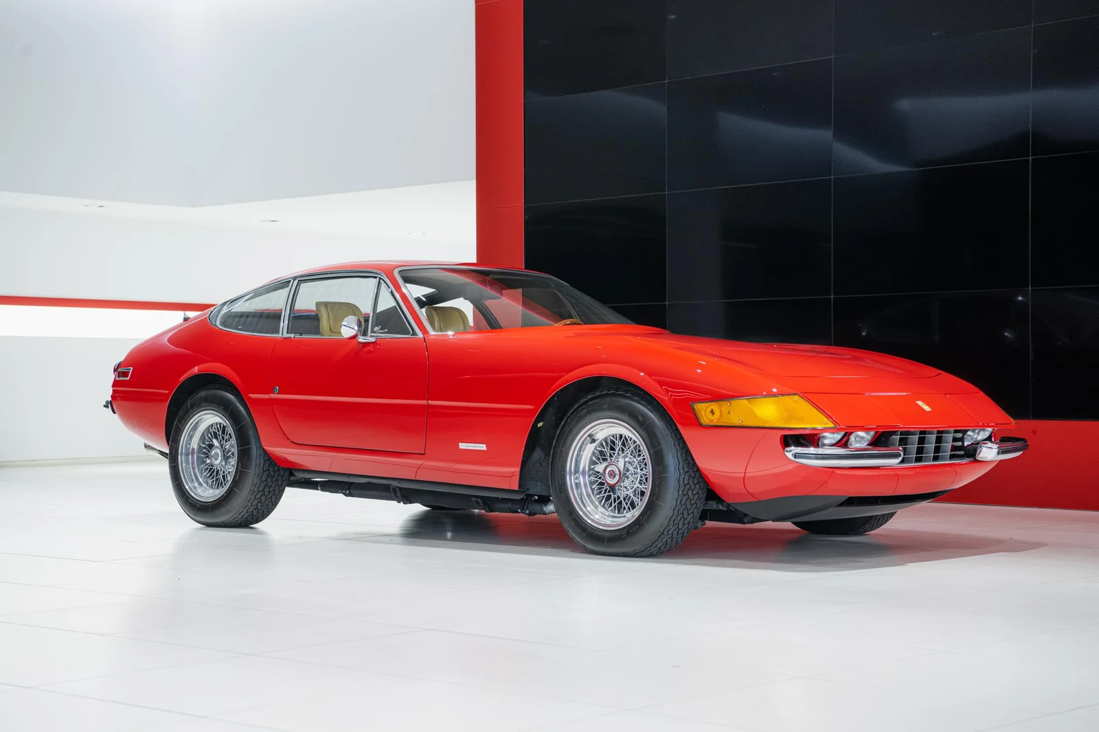 Kroymans photograph of Ferrari 365 GTB/4 Daytona