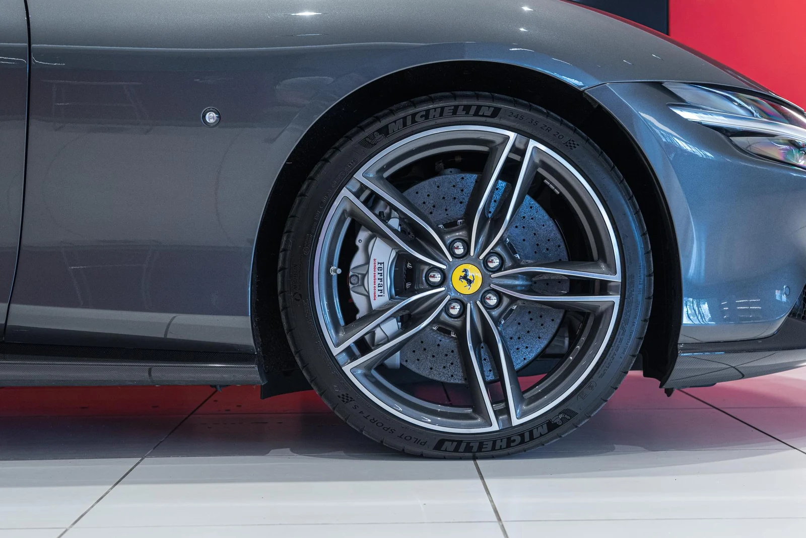 Ferrari Roma, 4/10