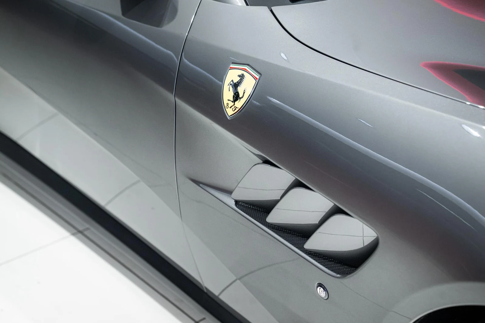 Ferrari GTC4Lusso T, 5/10