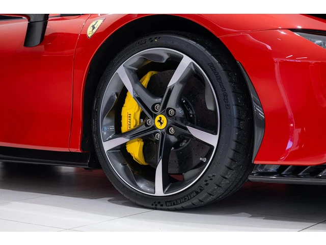 Ferrari SF90 Spider, 4/10