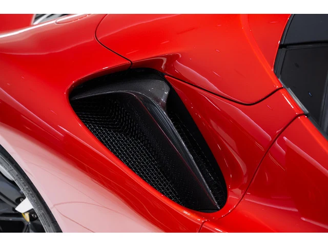 Ferrari SF90 Spider, 5/10