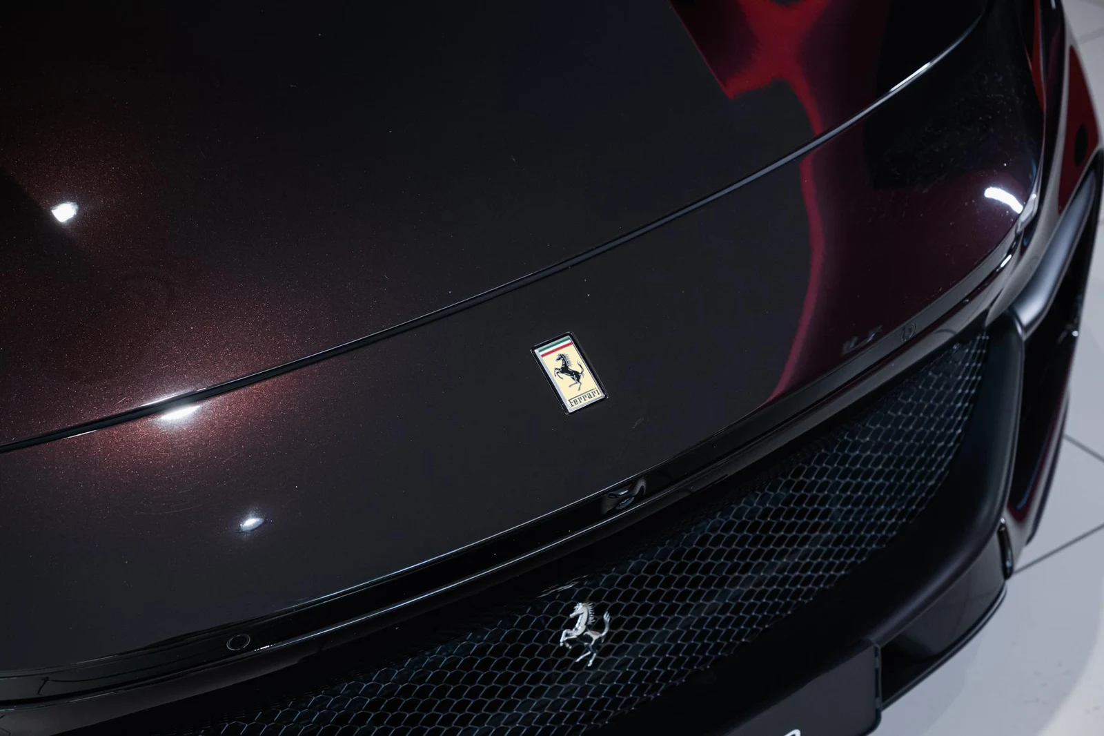 Ferrari Purosangue, 3/10