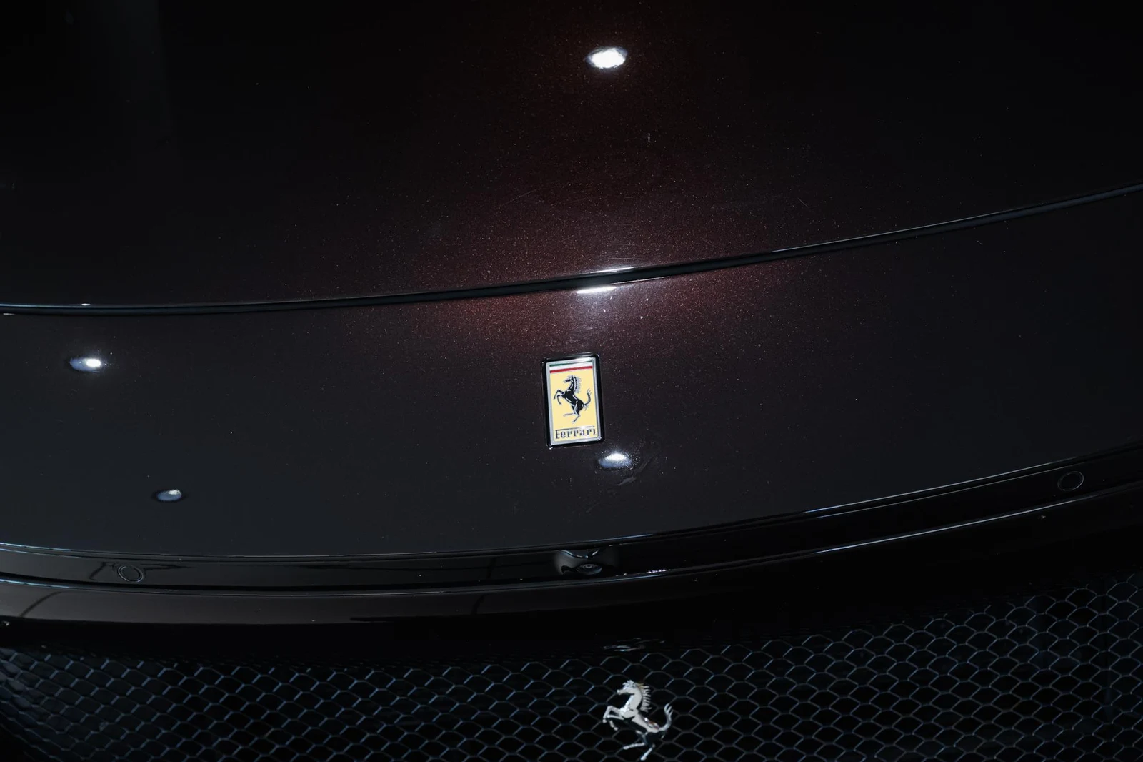 Ferrari Purosangue, 4/10